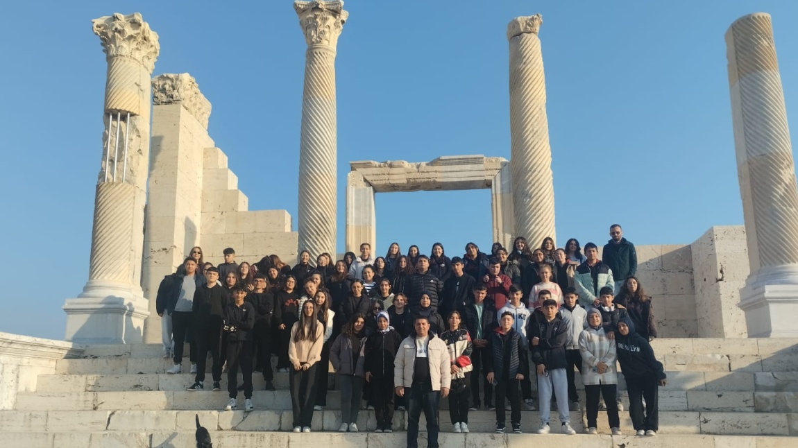 9.Sınıf Öğrencilerimizle Laodikya Antik Kenti'ne Gezi Düzenledik